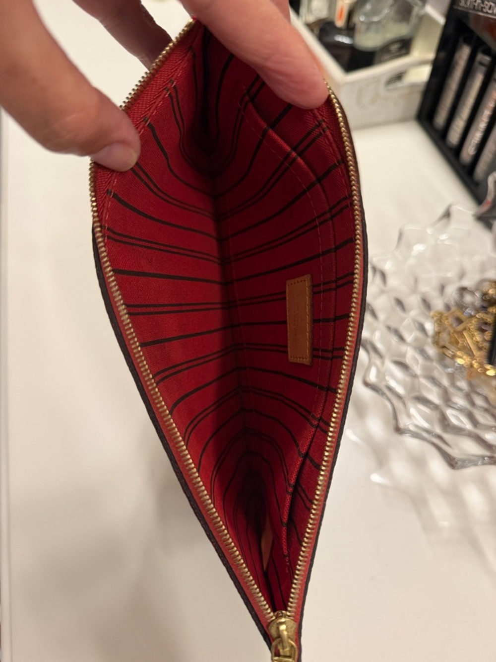 Louis Vuitton Monogram wristlet  with Red Trim and Gold Hardware - Picture 4 of 17